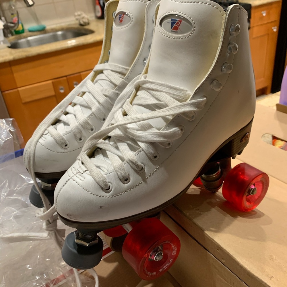 Riedell 111 Angel Quad Skates in White